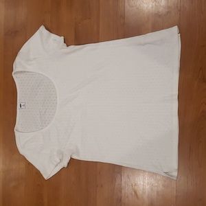 White Old Navy Tee